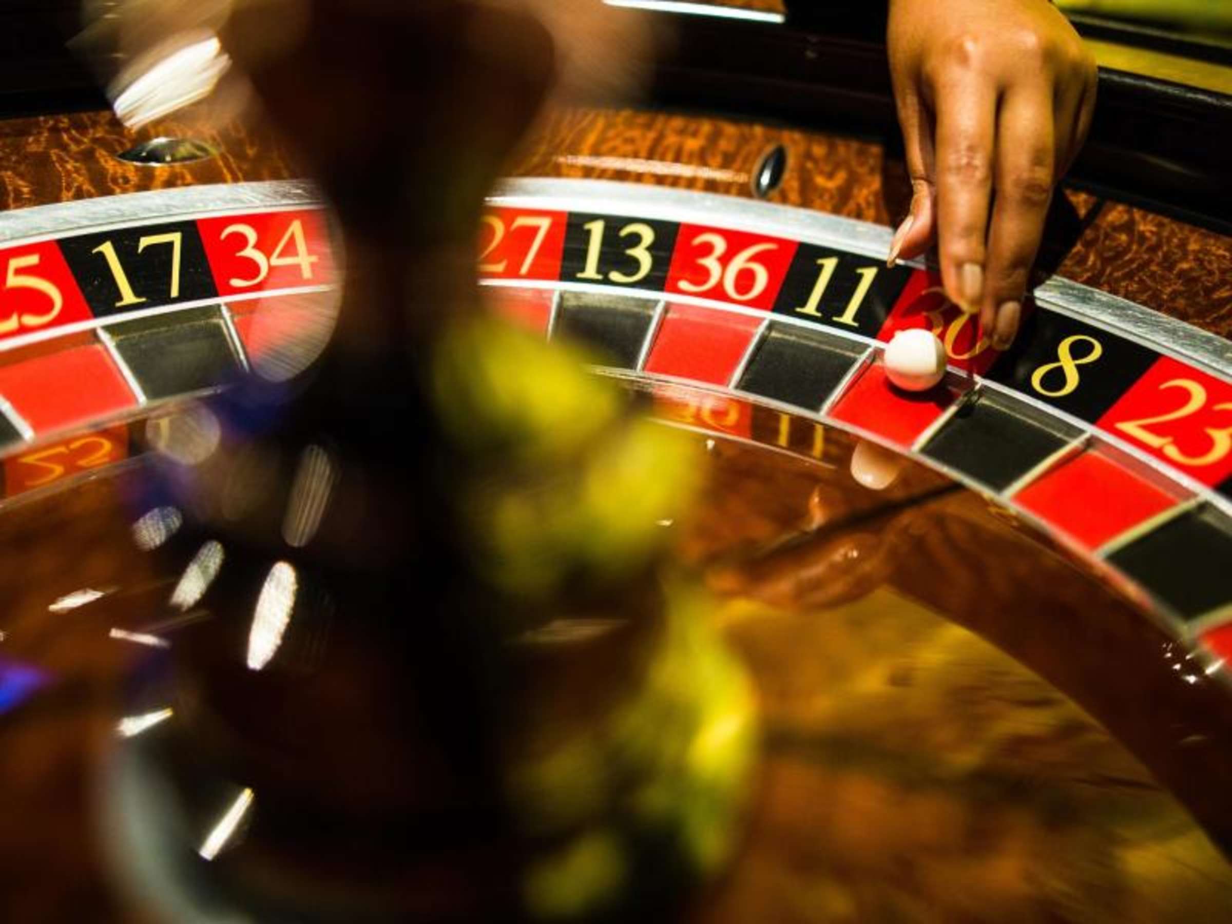 The Future of Mobile Casinos: Apps vs Browser Play in Canada